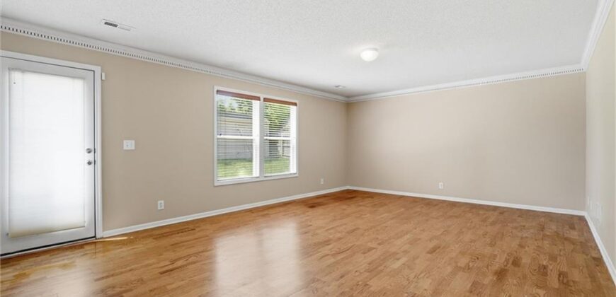 11416 N Madison Avenue, Kansas City, MO 64155