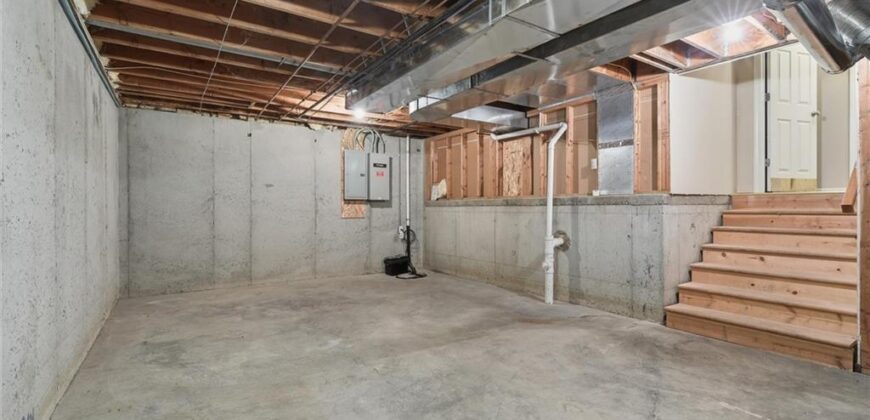 11416 N Madison Avenue, Kansas City, MO 64155