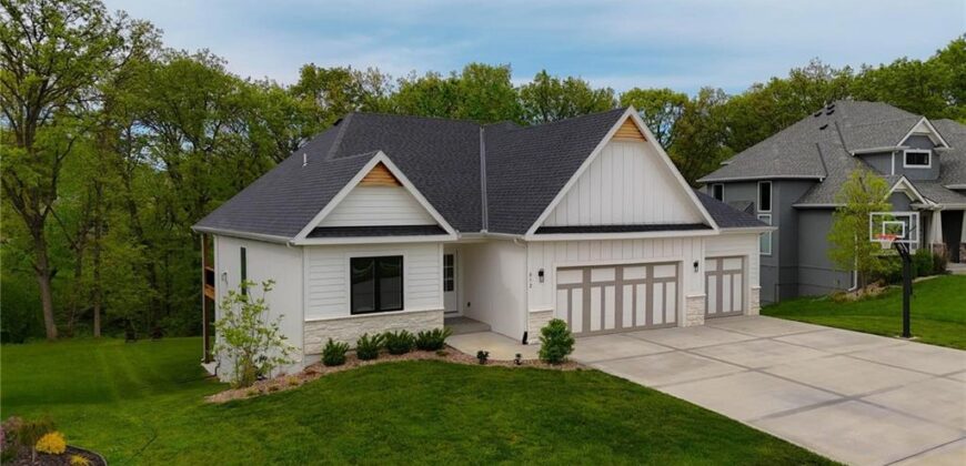 812 Foxglove Lane, Kearney, MO 64060