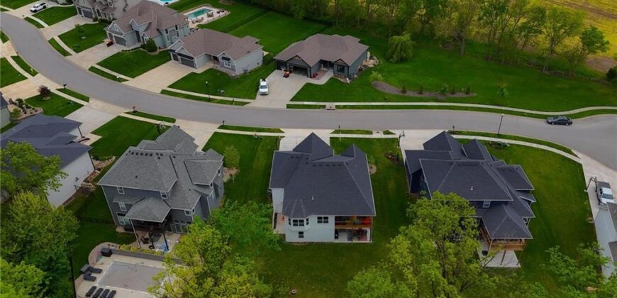 812 Foxglove Lane, Kearney, MO 64060