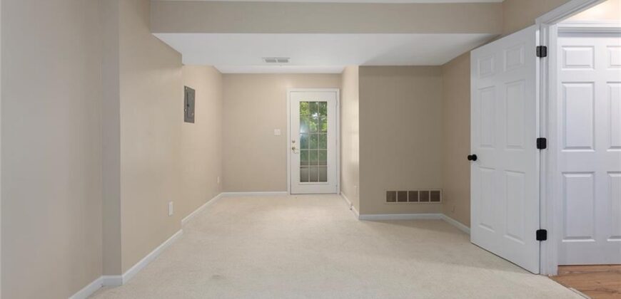 10527 N Ditman Avenue, Kansas City, MO 64157
