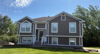 10527 N Ditman Avenue, Kansas City, MO 64157