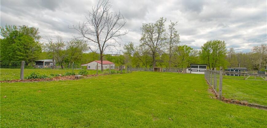 16023 Jesse James Farm Road, Kearney, MO 64060