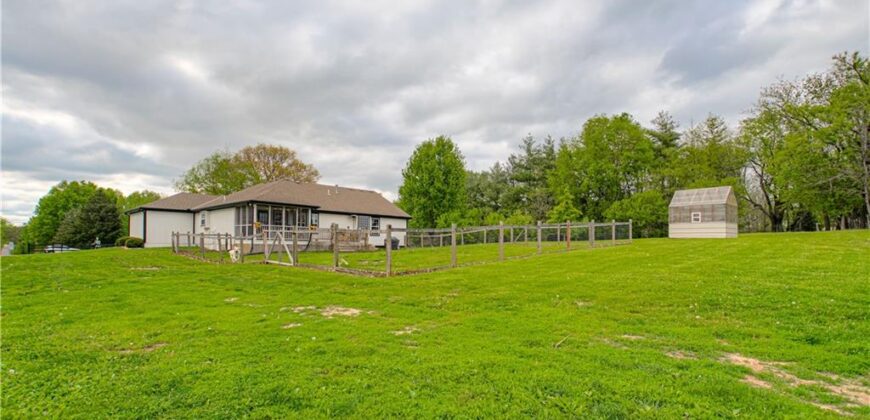 16023 Jesse James Farm Road, Kearney, MO 64060