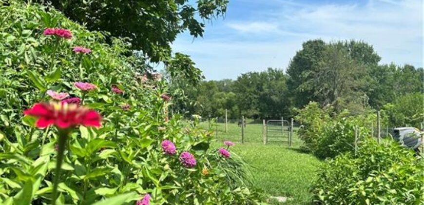 16023 Jesse James Farm Road, Kearney, MO 64060
