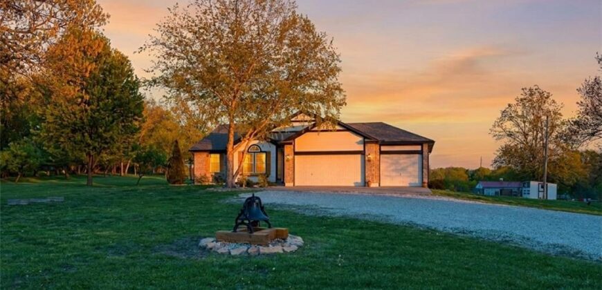 16023 Jesse James Farm Road, Kearney, MO 64060