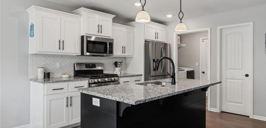 11723 N Windsor Avenue, Kansas City, MO 64157