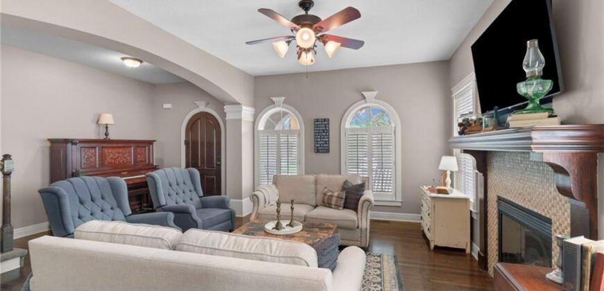 314 Fawn Lane, Liberty, MO 64068