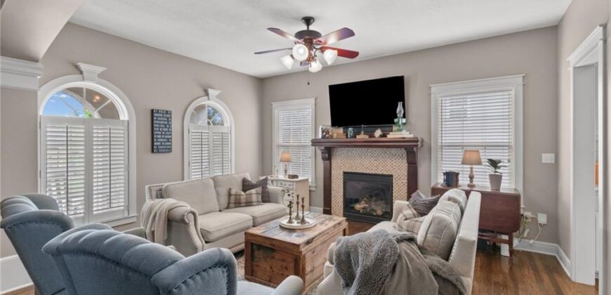 314 Fawn Lane, Liberty, MO 64068
