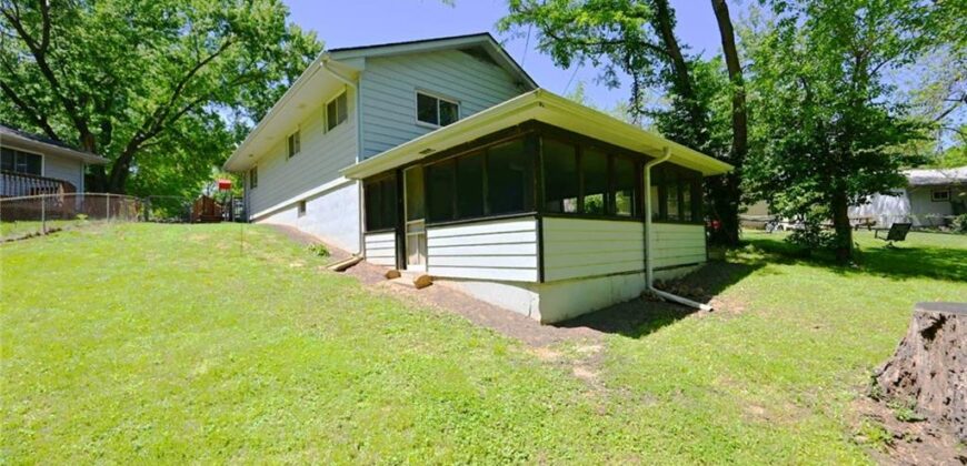 5437 N Askew Avenue, Kansas City, MO 64119