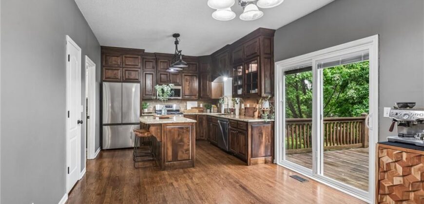 9119 N Camden Avenue, Kansas City, MO 64154