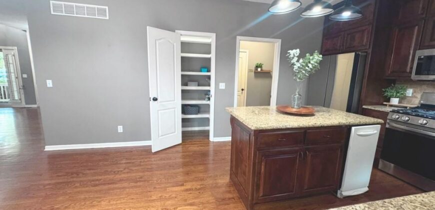 9119 N Camden Avenue, Kansas City, MO 64154