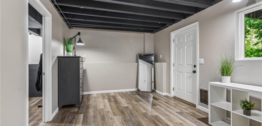 9119 N Camden Avenue, Kansas City, MO 64154