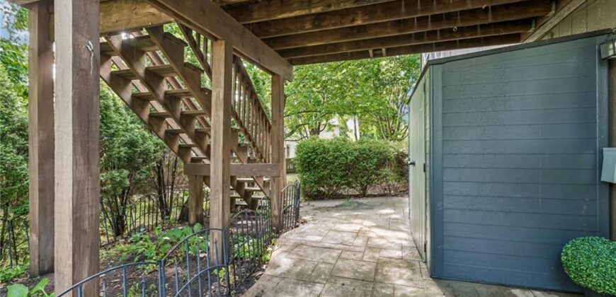 9119 N Camden Avenue, Kansas City, MO 64154