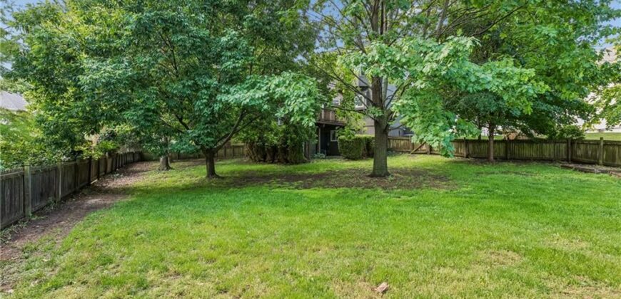 9119 N Camden Avenue, Kansas City, MO 64154