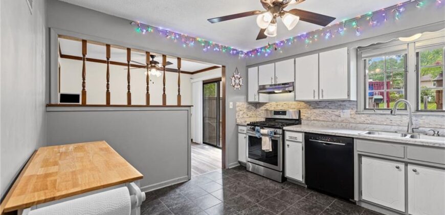 7617 NW Milrey Drive, Kansas City, MO 64152