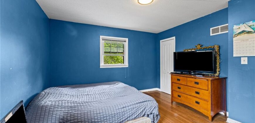 7617 NW Milrey Drive, Kansas City, MO 64152