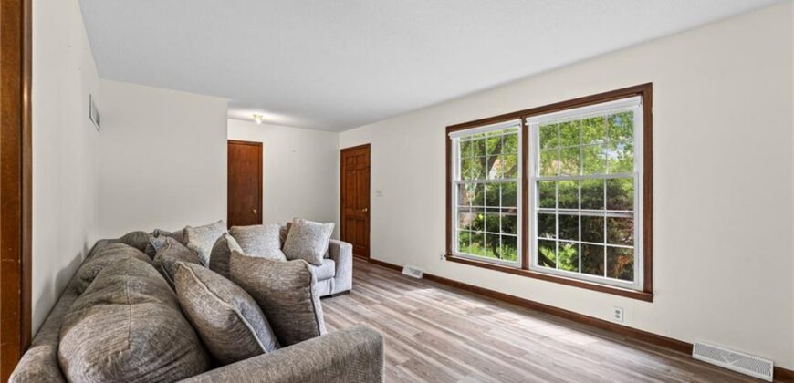 7617 NW Milrey Drive, Kansas City, MO 64152