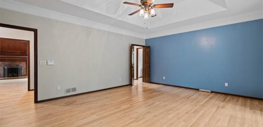 5405 NW 62nd Street, Kansas City, MO 64151