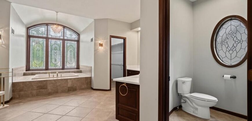 5405 NW 62nd Street, Kansas City, MO 64151