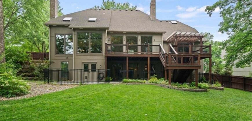 5405 NW 62nd Street, Kansas City, MO 64151