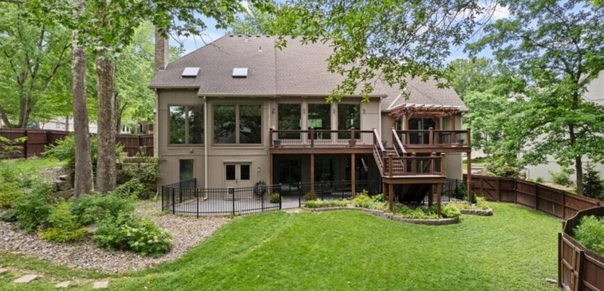 5405 NW 62nd Street, Kansas City, MO 64151