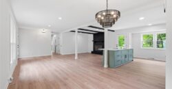 6832 NW Pleasant View Drive, Parkville, MO 64152
