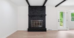 6832 NW Pleasant View Drive, Parkville, MO 64152