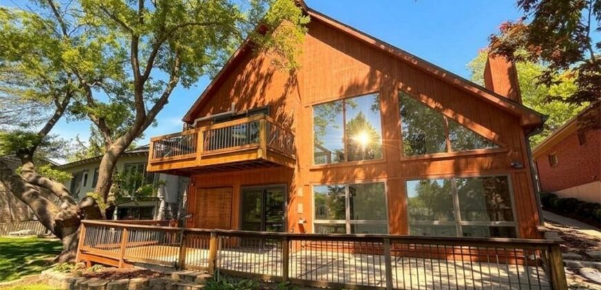 155 North Shore Drive, Lake Waukomis, MO 64151
