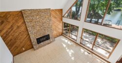 155 North Shore Drive, Lake Waukomis, MO 64151
