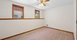155 North Shore Drive, Lake Waukomis, MO 64151