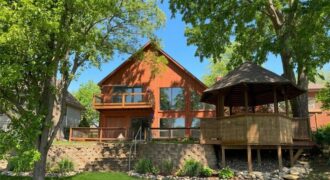 155 North Shore Drive, Lake Waukomis, MO 64151