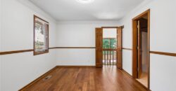 155 North Shore Drive, Lake Waukomis, MO 64151