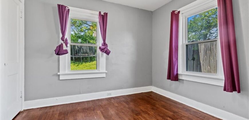 1 Vine Street, Excelsior Springs, MO 64024