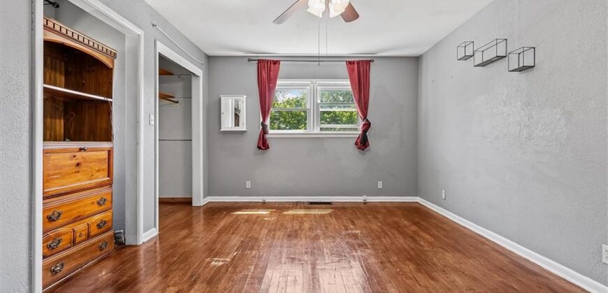 1 Vine Street, Excelsior Springs, MO 64024