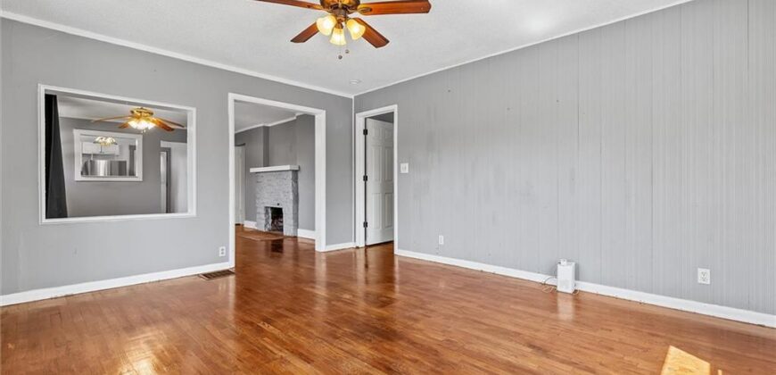 1 Vine Street, Excelsior Springs, MO 64024