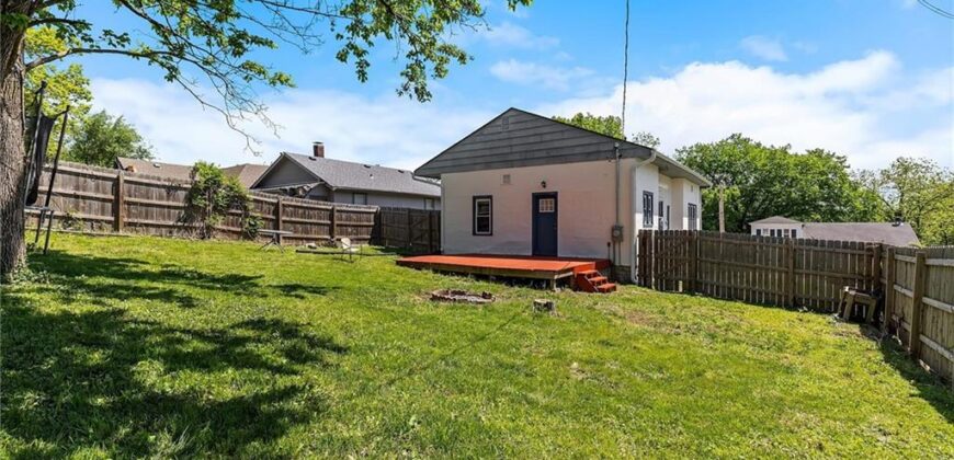 1 Vine Street, Excelsior Springs, MO 64024