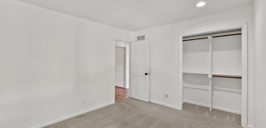 5605 Verlin Drive, Parkville, MO 64152