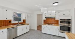 5605 Verlin Drive, Parkville, MO 64152