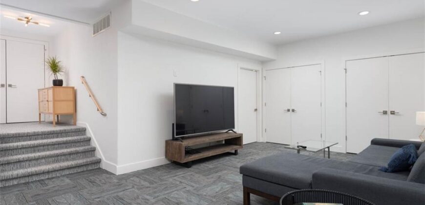 600 NW 41st Street, Kansas City, MO 64116