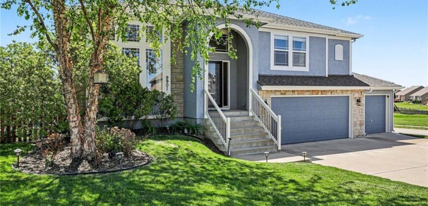 9901 N Farley Avenue, Kansas City, MO 64157