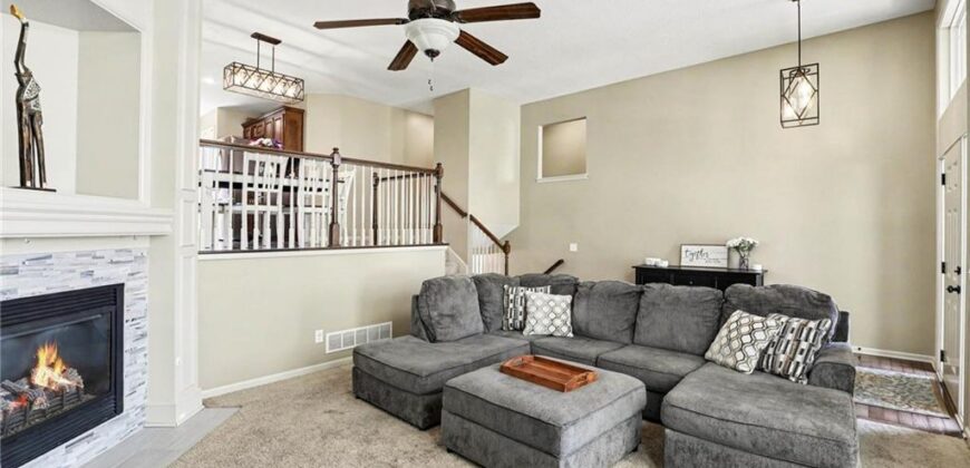 9901 N Farley Avenue, Kansas City, MO 64157