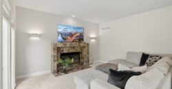 8011 Parkview Drive, Parkville, MO 64152