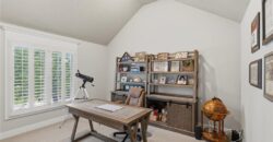 8011 Parkview Drive, Parkville, MO 64152