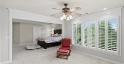 8011 Parkview Drive, Parkville, MO 64152