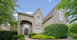 8011 Parkview Drive, Parkville, MO 64152
