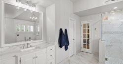 8011 Parkview Drive, Parkville, MO 64152