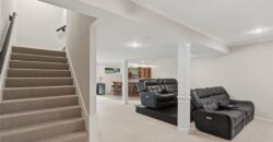 8011 Parkview Drive, Parkville, MO 64152