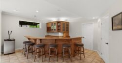 8011 Parkview Drive, Parkville, MO 64152