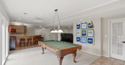 8011 Parkview Drive, Parkville, MO 64152